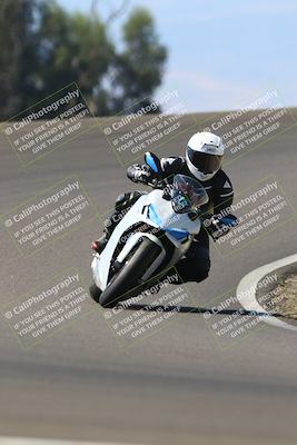 media/Sep-21-2025-TrackDaz (Sun) [[277c75b276]]/B Group/1220pm (Turn 2)/